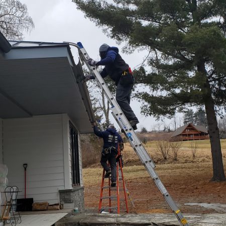 InstallingGutters