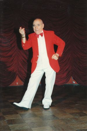 Marty Aronowitz dancing